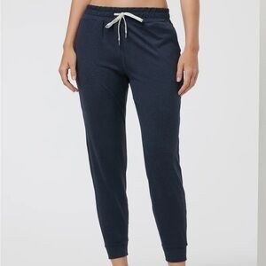 Vuori Women's Performance Joggers- large
